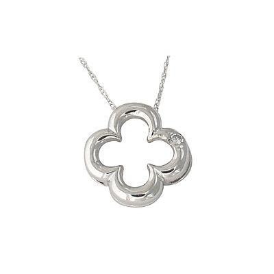 14kt. White Gold Flower Diamond Pendant