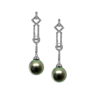 Natural Tahitian Drop Pearl & Diamond Earrings in 18kt White Gold