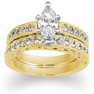 Antique Engraved Diamond Bridal Set in Yellow Gold