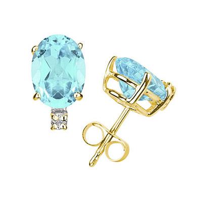 8X6mm Oval Aquamarine and Diamond Stud Earrings in 14K Yellow Gold