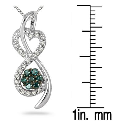 1/3 Cara Blue and White Diamond Pendant in 10K White Gold