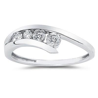 1/4 Carat TW Diamond Journey Ring in 14K White Gold 