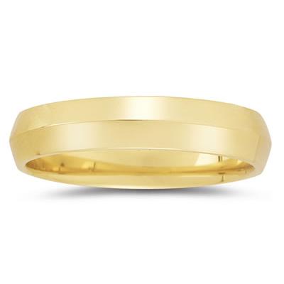 5 mm Knife Edge Comfort-Fit Wedding Band in 18k Yellow Gold