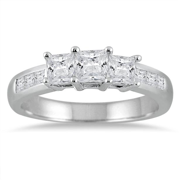 1 1/2 Carat TW Princess Cut Diamond Three Stone Ring in 14K White Gold ...